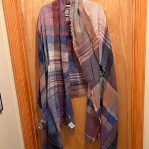 Plaid Multicolor Fringe Shaw